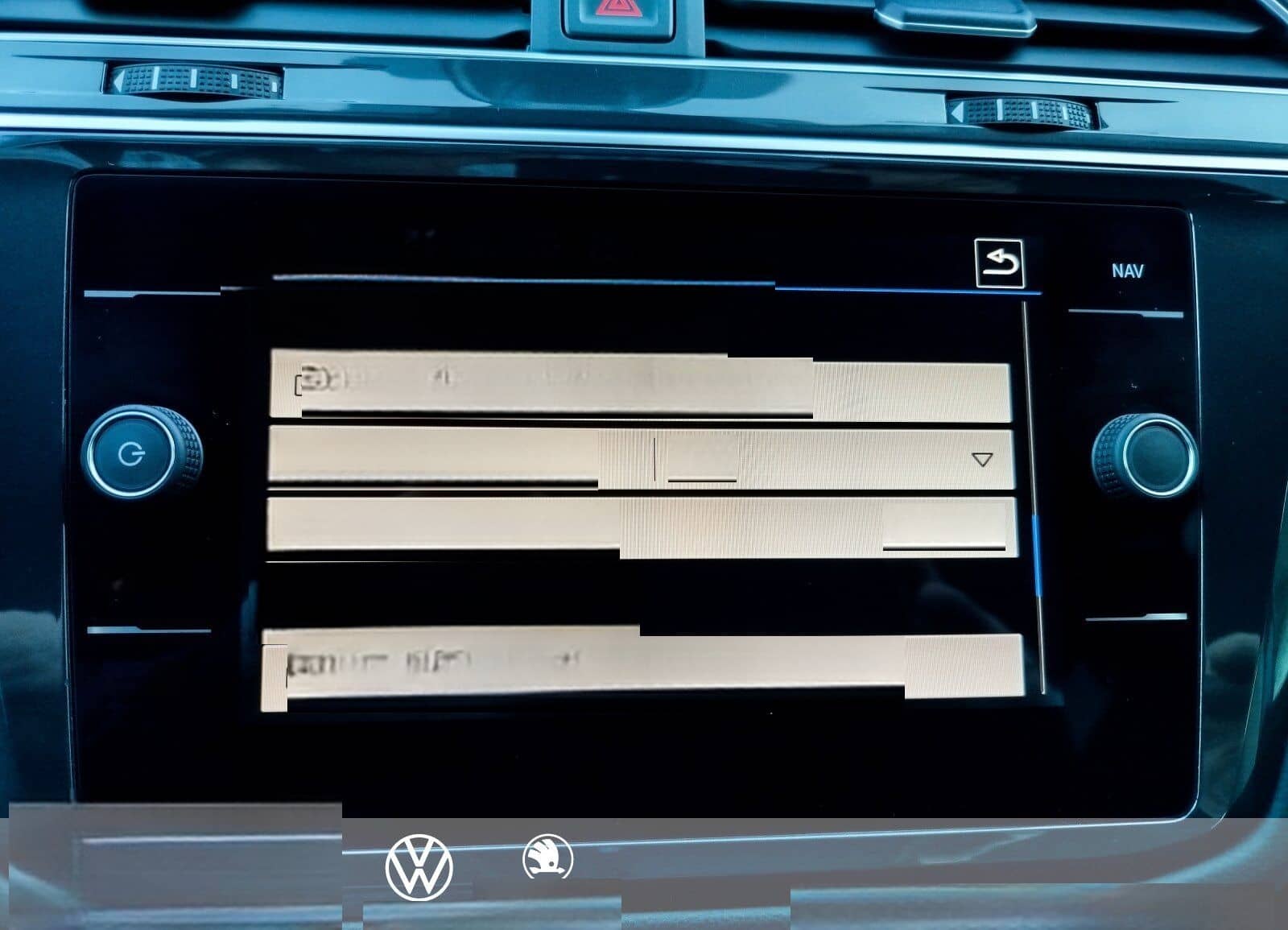 Volkswagen Tiguan 2.0 TDI DSG IQ.DRIVE AHK Standheizung HUD foto 17