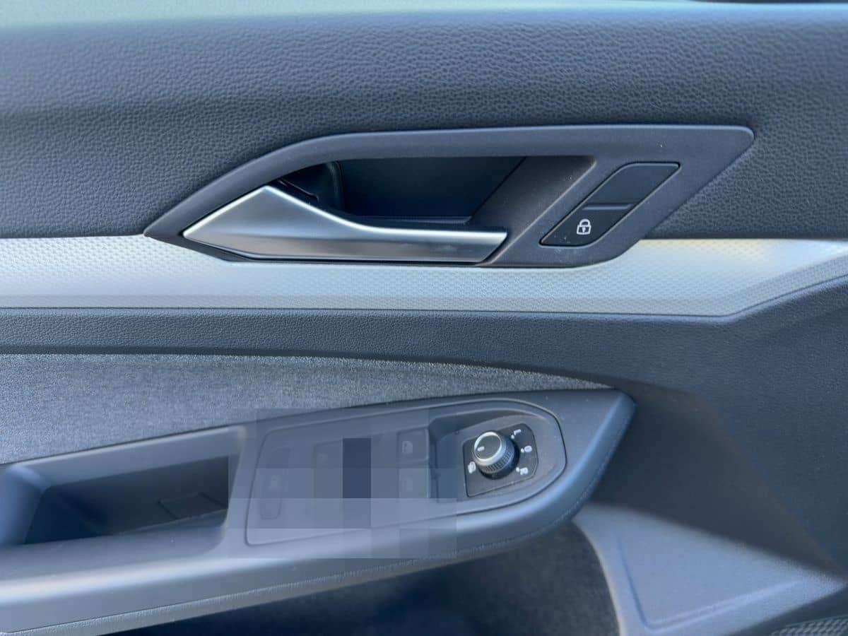 Volkswagen Golf VIII 1.0 TSI LIFE LED+APP+SHZ+2xPDC+DAB+16" foto 16