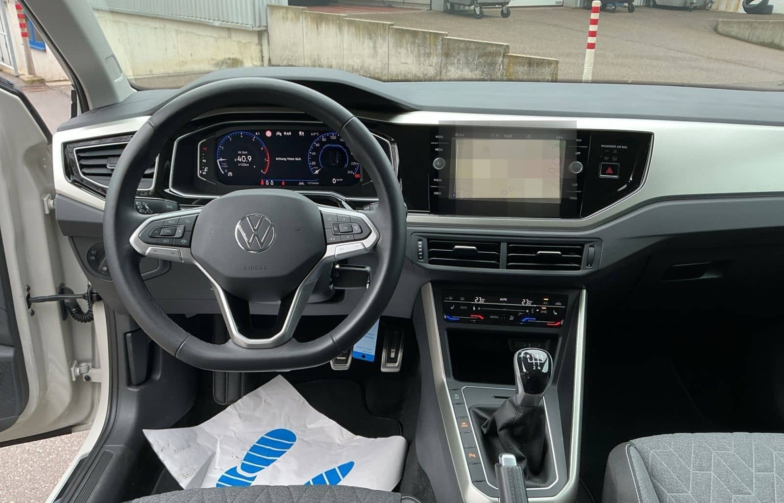 Volkswagen Polo 1.0TSI Move Navi LED foto 8