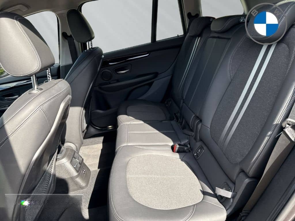 BMW 218 Gran Tourer d Sport Line Navi AHK Driv Assis foto 9