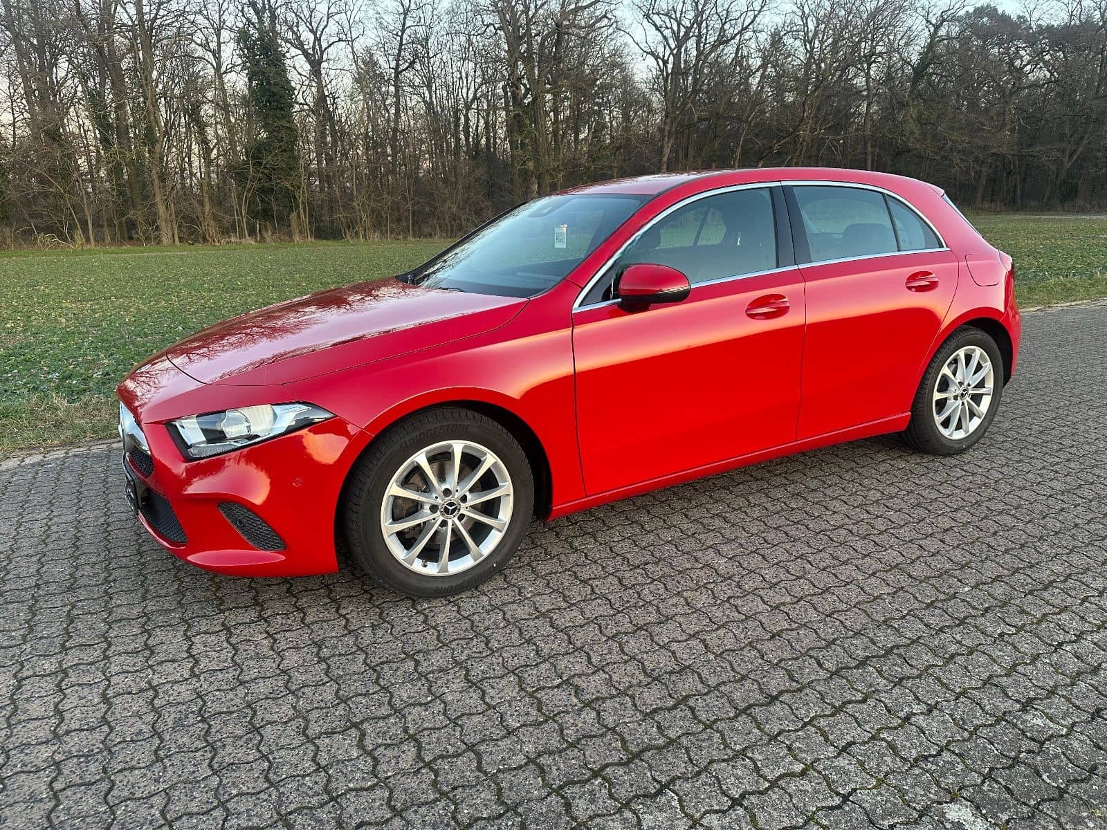 Mercedes-Benz A 180 Progressive Automatik Navi wenig Km foto 2