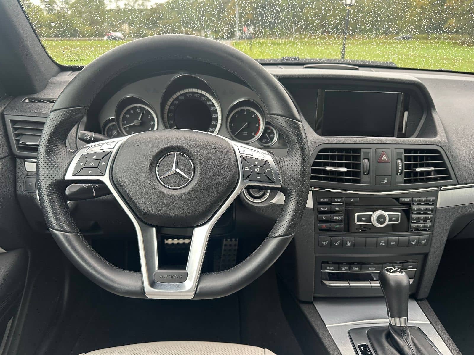 Mercedes-Benz E 350 Coupe AMG-Line Super Optik wenig km foto 15