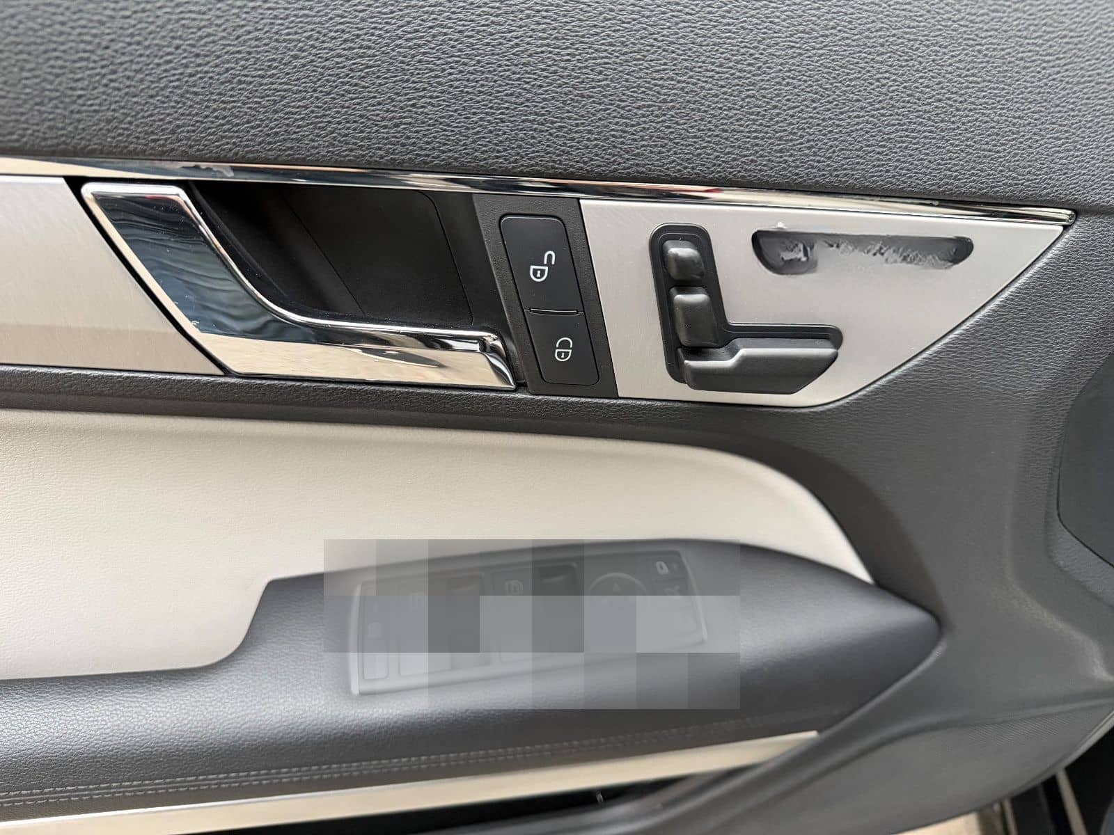 Mercedes-Benz E 350 Coupe AMG-Line Super Optik wenig km foto 18