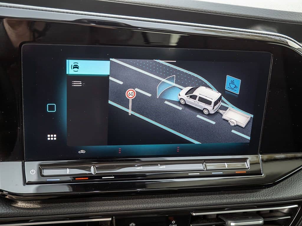 Volkswagen Caddy Maxi 2.0TDI DSG LED NAVI AHK PANRAMA foto 12