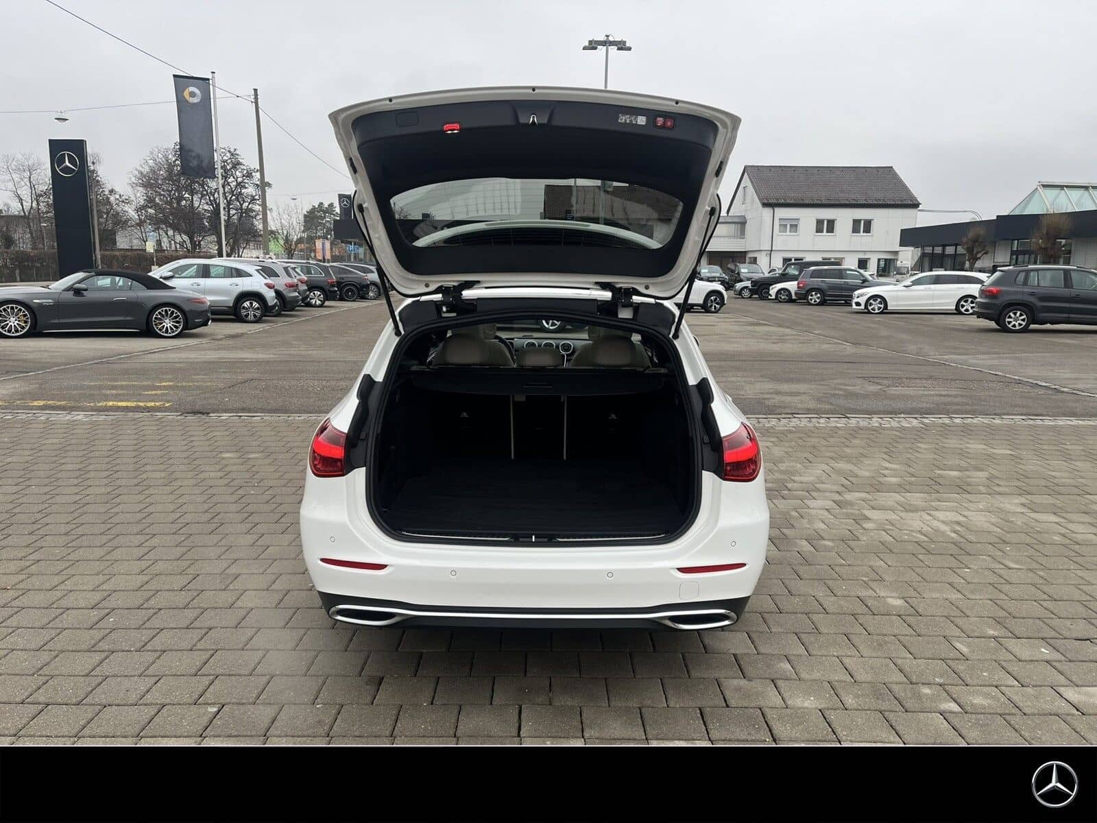 Mercedes-Benz C 220 T d 4M Avantgarde Pano 360° Standh. NP76 foto 18