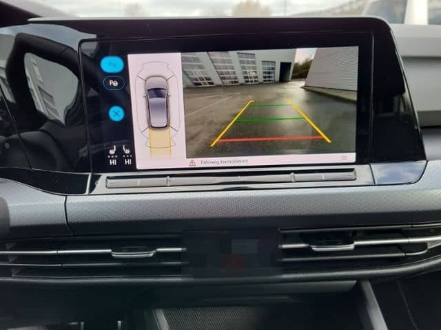 Volkswagen Golf VIII 1.5 TSI ACTIVE STANDHZ+RFK+HEAD-UP+NAV foto 17