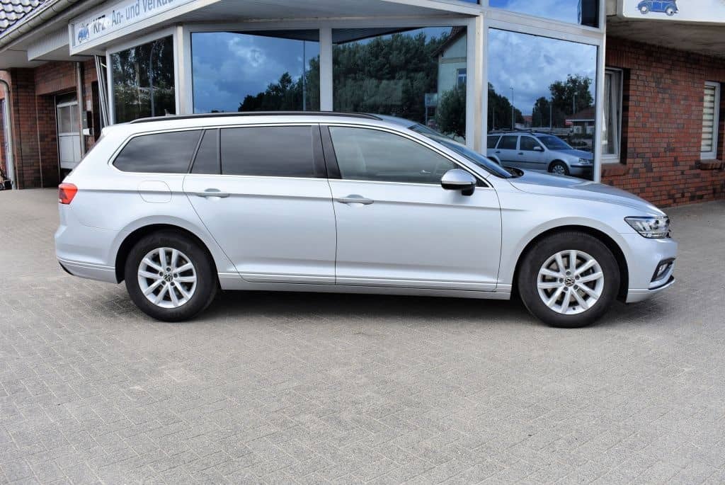 Volkswagen Passat Variant 2.0 TDI SCR Business LED-Scheinwe foto 2