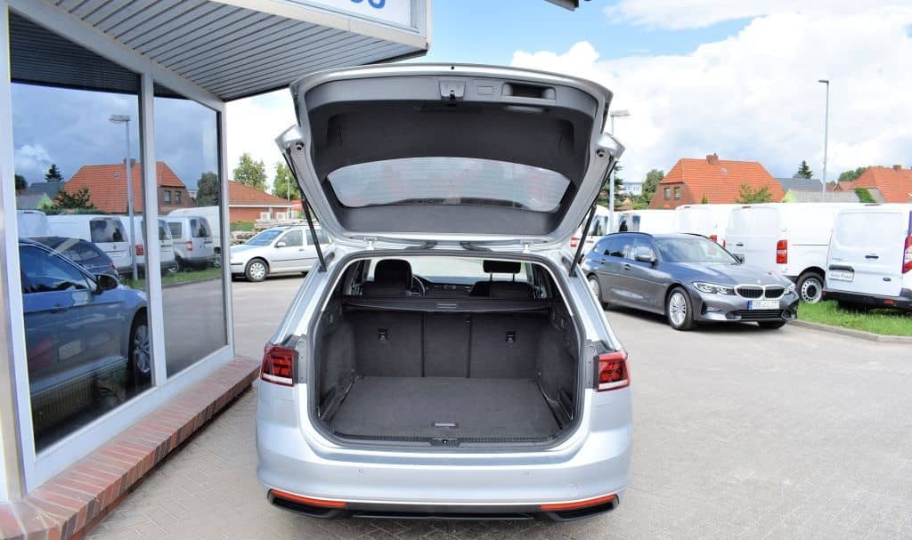 Volkswagen Passat Variant 2.0 TDI SCR Business LED-Scheinwe foto 4