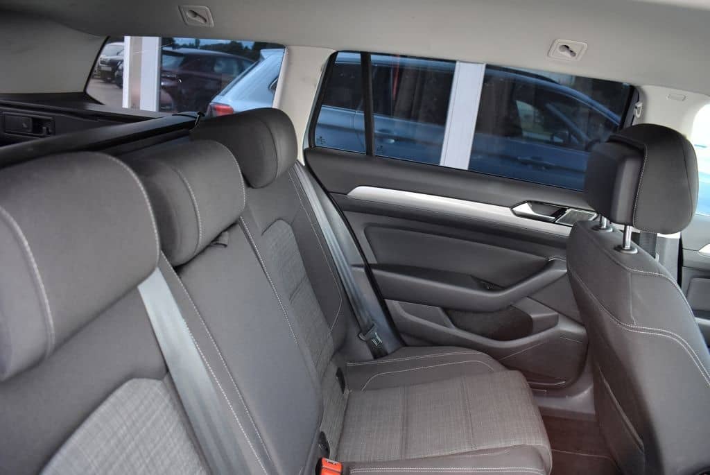 Volkswagen Passat Variant 2.0 TDI SCR Business LED-Scheinwe foto 5