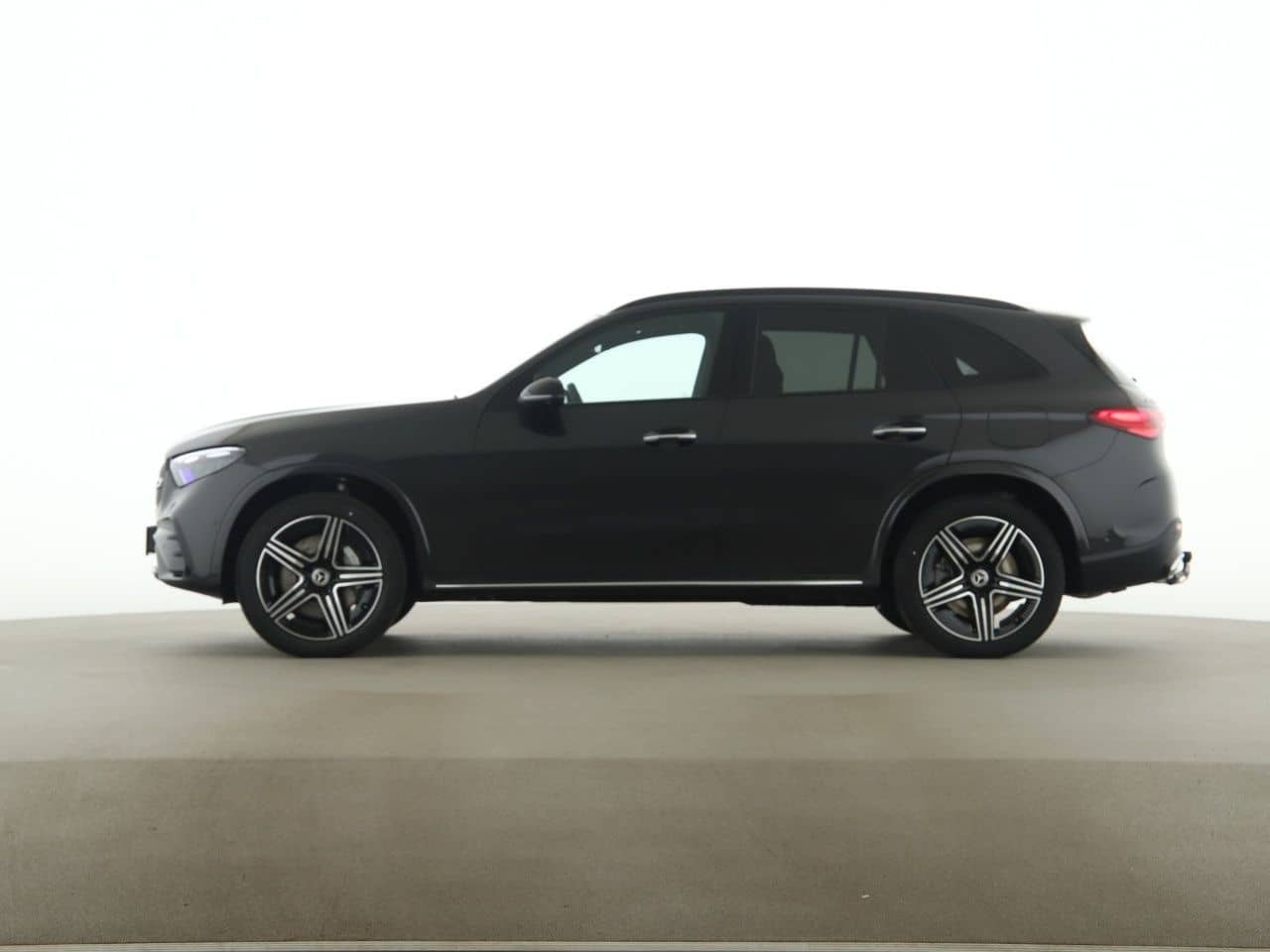 Mercedes-Benz GLC 300 de 4MATIC mit EQ Hybrid Technologie AMG foto 4