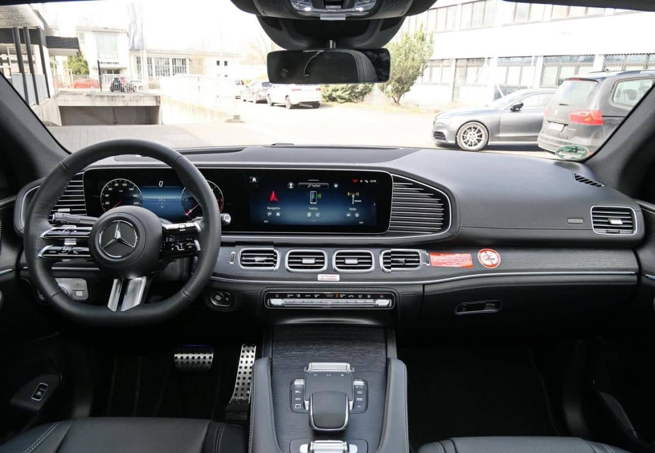 Mercedes-Benz GLE 300 d 4MATIC Coupé AMG Night Panorama 360° foto 12