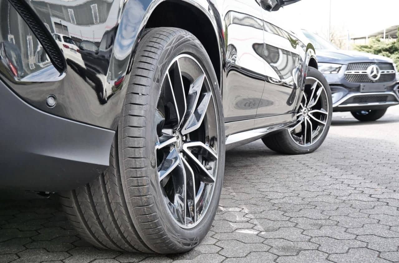 Mercedes-Benz GLE 300 d 4MATIC Coupé AMG Night Panorama 360° foto 5