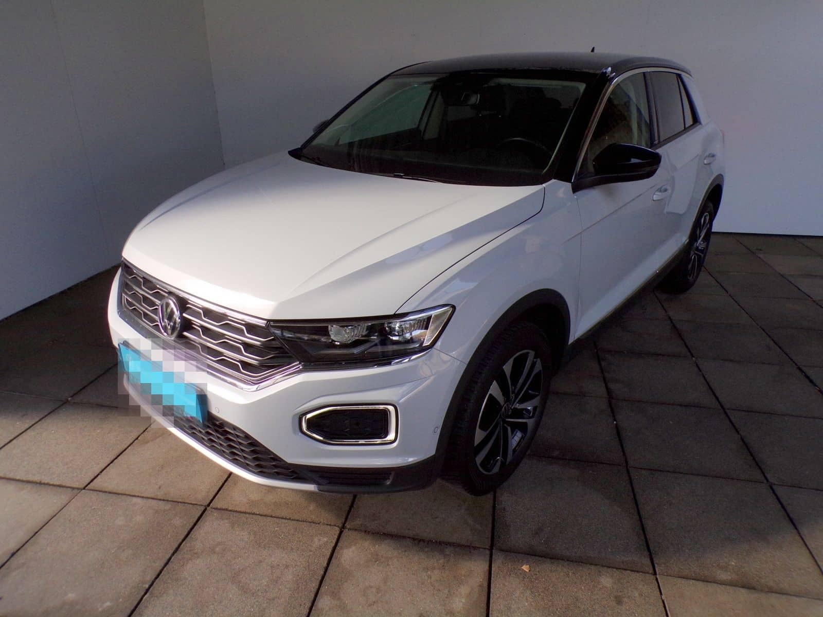 Volkswagen T-ROC 1.5 TSI IQ DRIVE LED'S+AHK+NAVI+BLIND SPOT foto 2