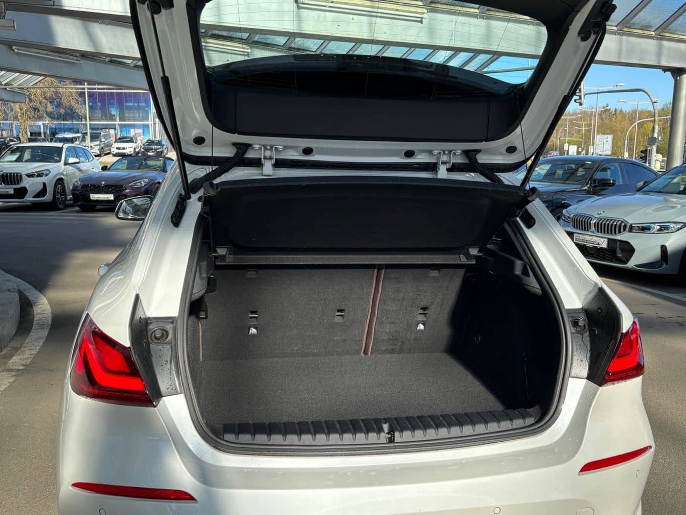 BMW 118i Limousine Luxury Line 2 JAHRE GARANTIE foto 5