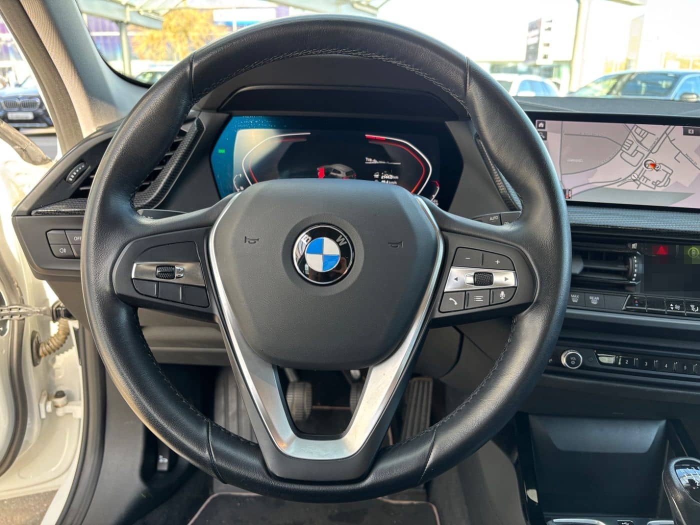 BMW 118i Limousine Luxury Line 2 JAHRE GARANTIE foto 8