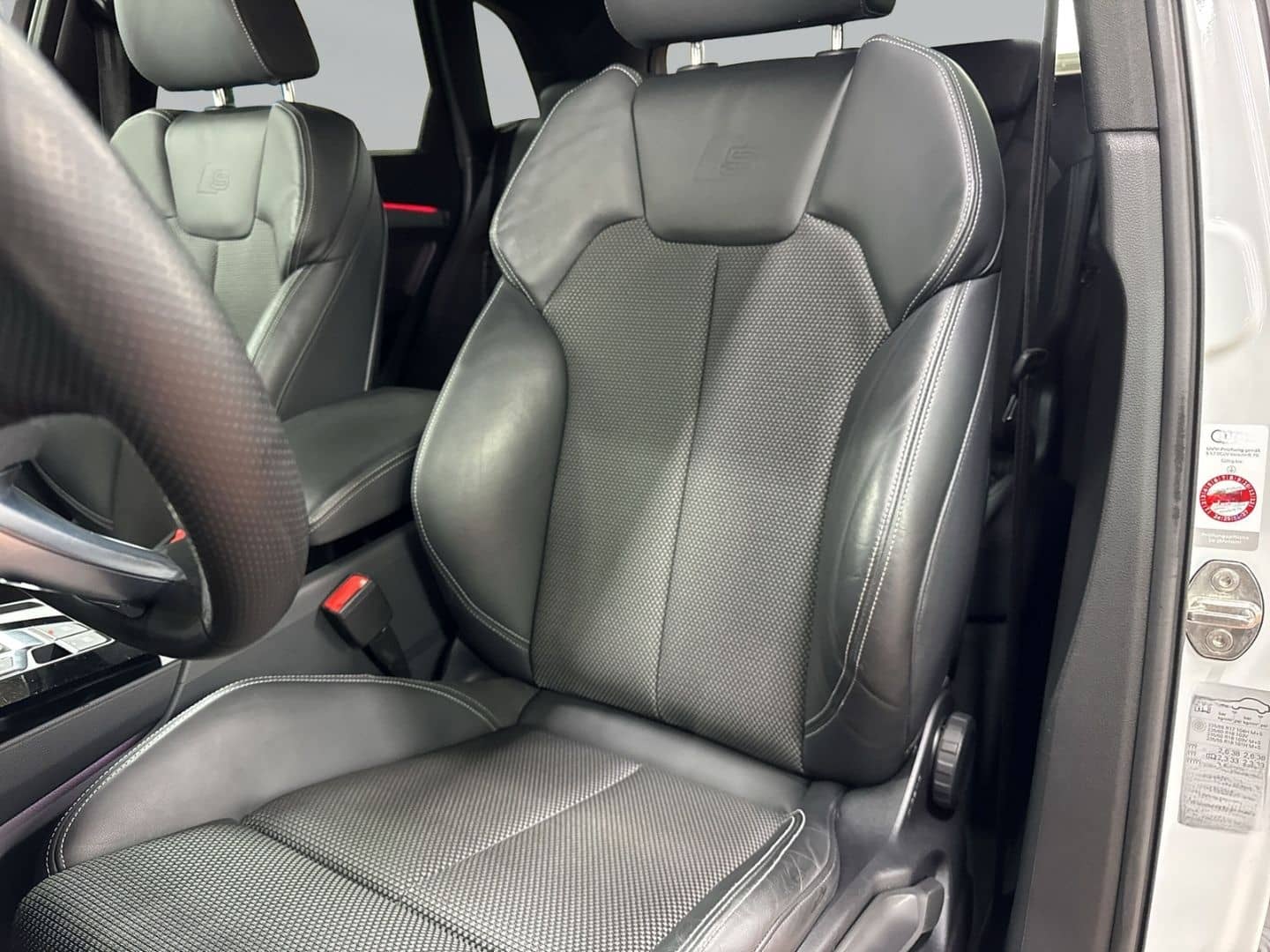 Audi Q5 50 TFSI e S line qu tro AHK+Kamera+Matrix+Pan foto 9