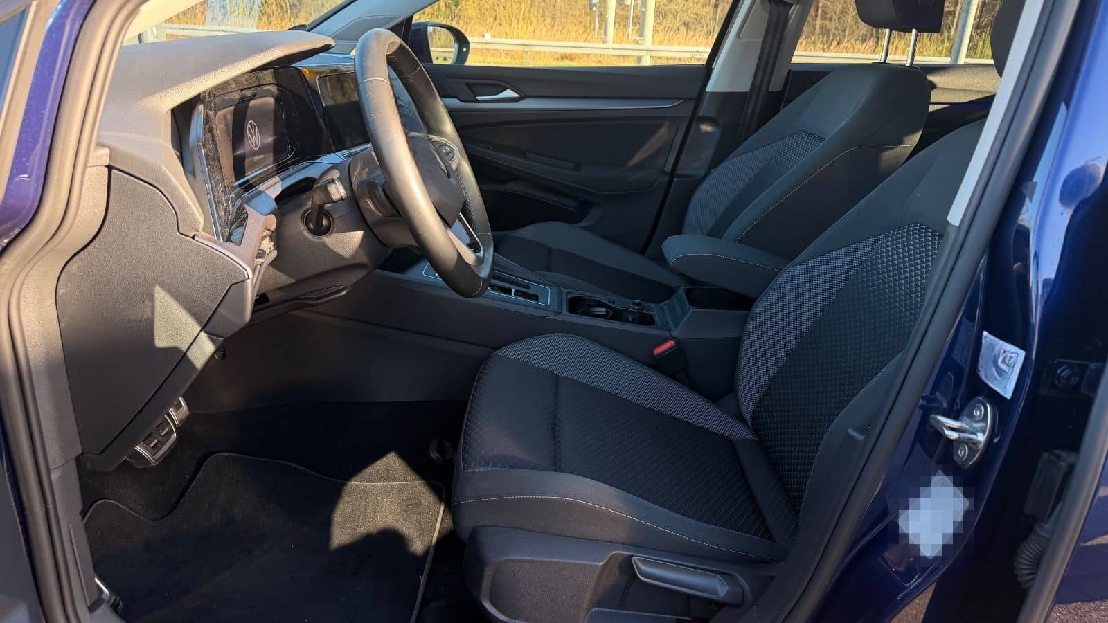 Volkswagen Golf VIII Lim. Active /LED/Autom./ACC foto 9