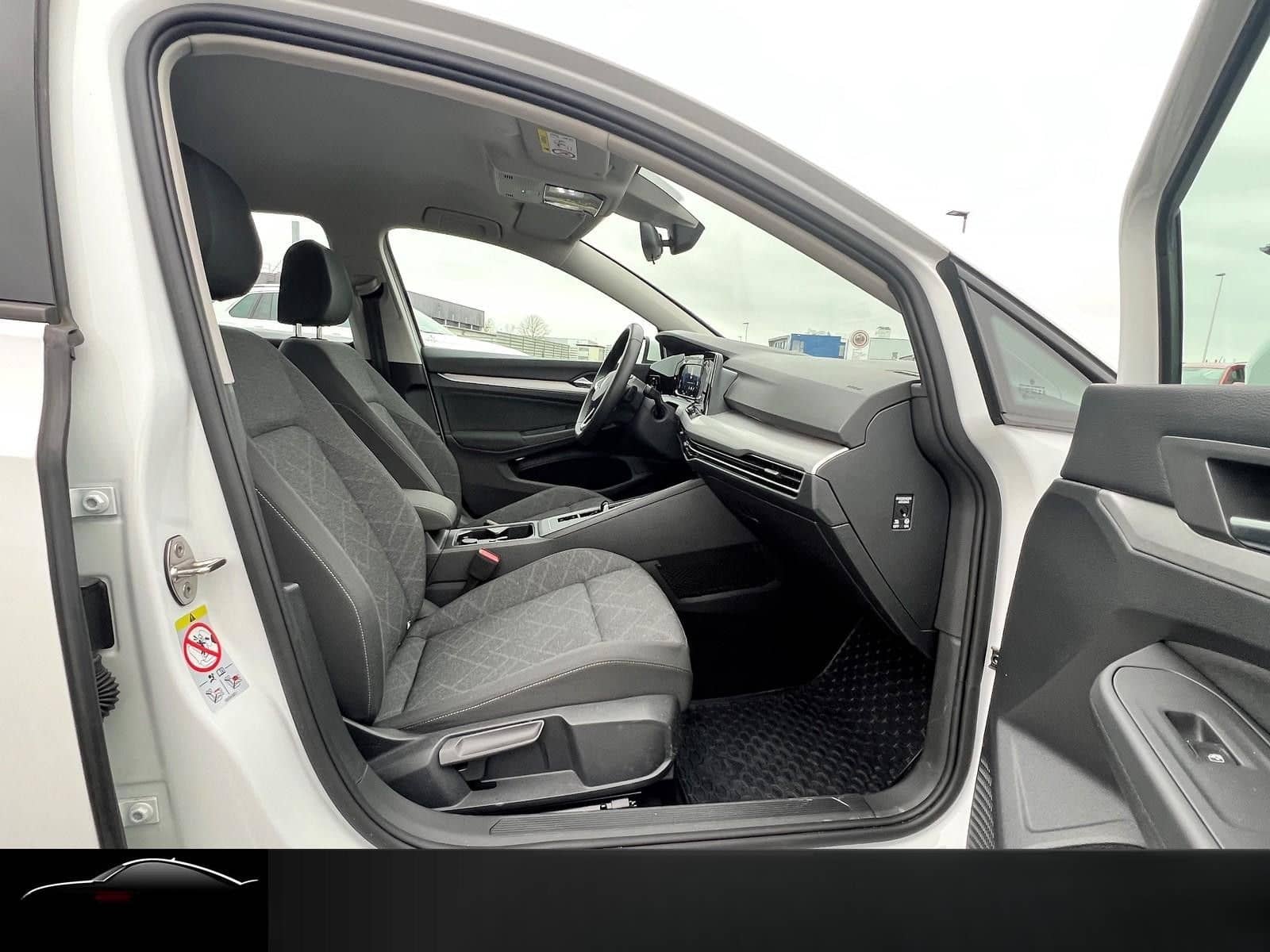 Volkswagen Golf VIII Variant Life eTSI ACC|LED|CARPLAY|NAV foto 18