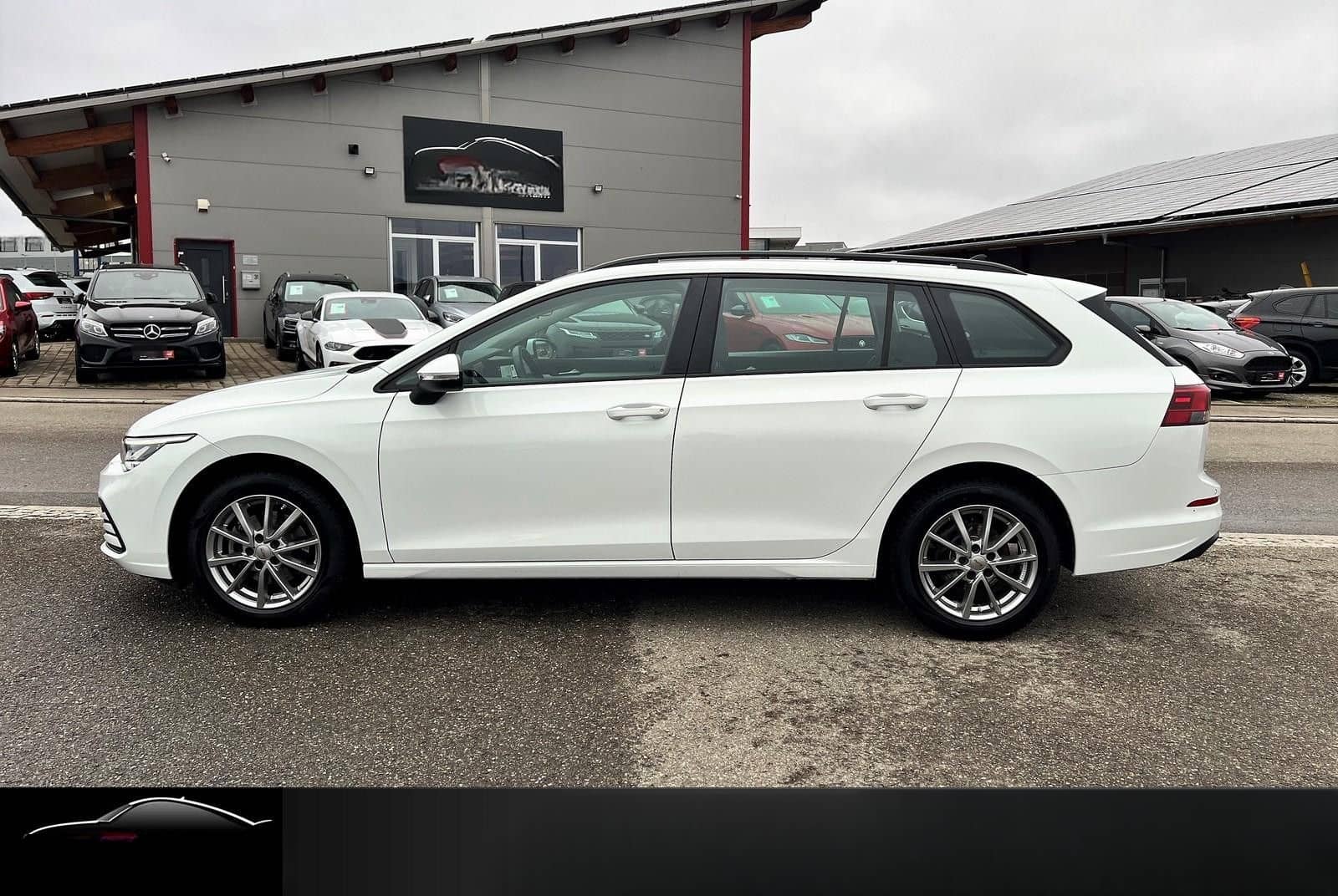 Volkswagen Golf VIII Variant Life eTSI ACC|LED|CARPLAY|NAV foto 3