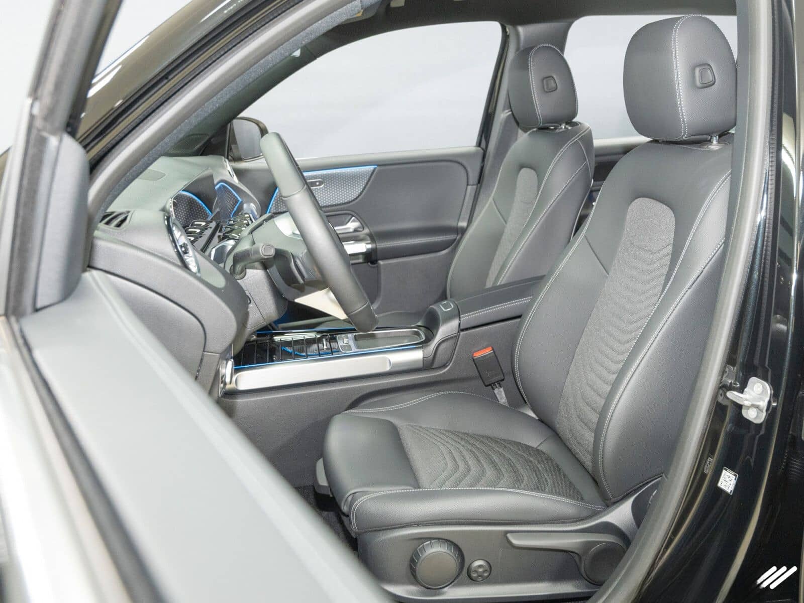 Mercedes-Benz EQB 350 4M Progressive LED/Kamera/Adv.Sound/SHZ foto 12