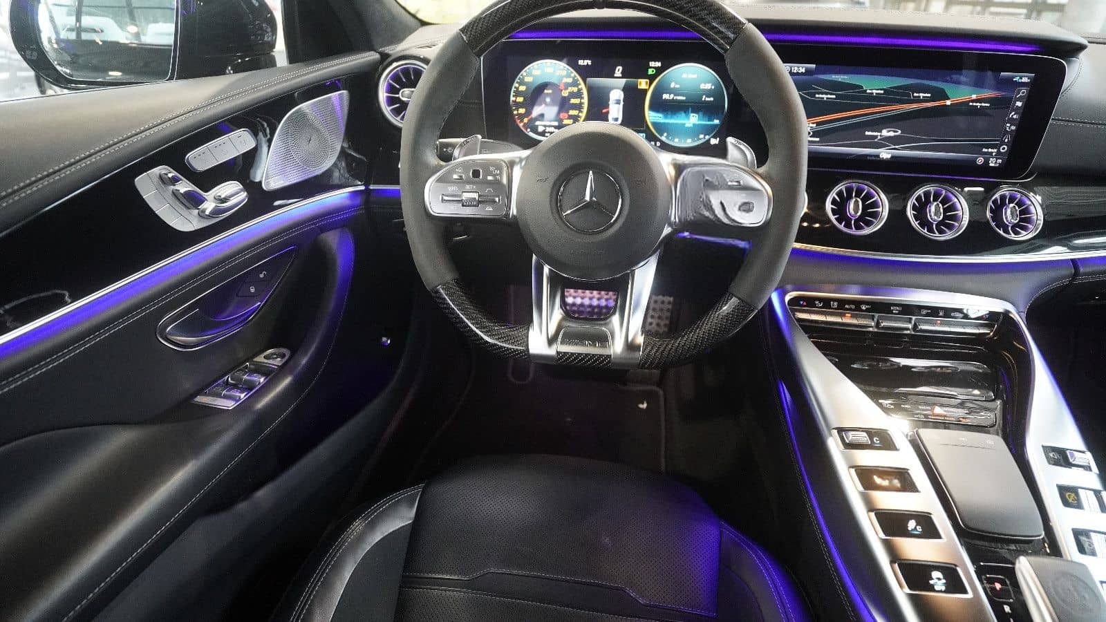 Mercedes-Benz AMG GT63 S*PANO*CARBON*NIGHT*STHZ*BURM*DESIGNO foto 12