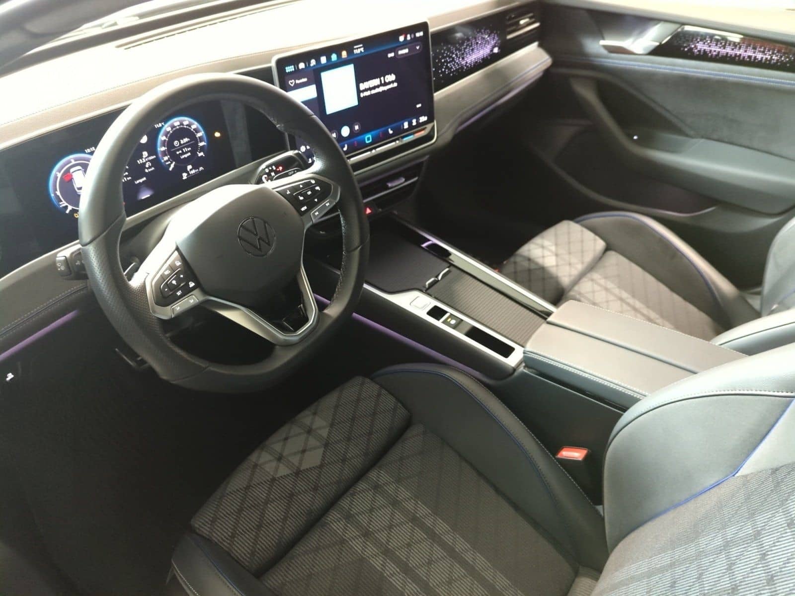 Volkswagen Passat 2.0 TDI 4M DSG R-Line MATRIX NAVI KLIMA foto 13