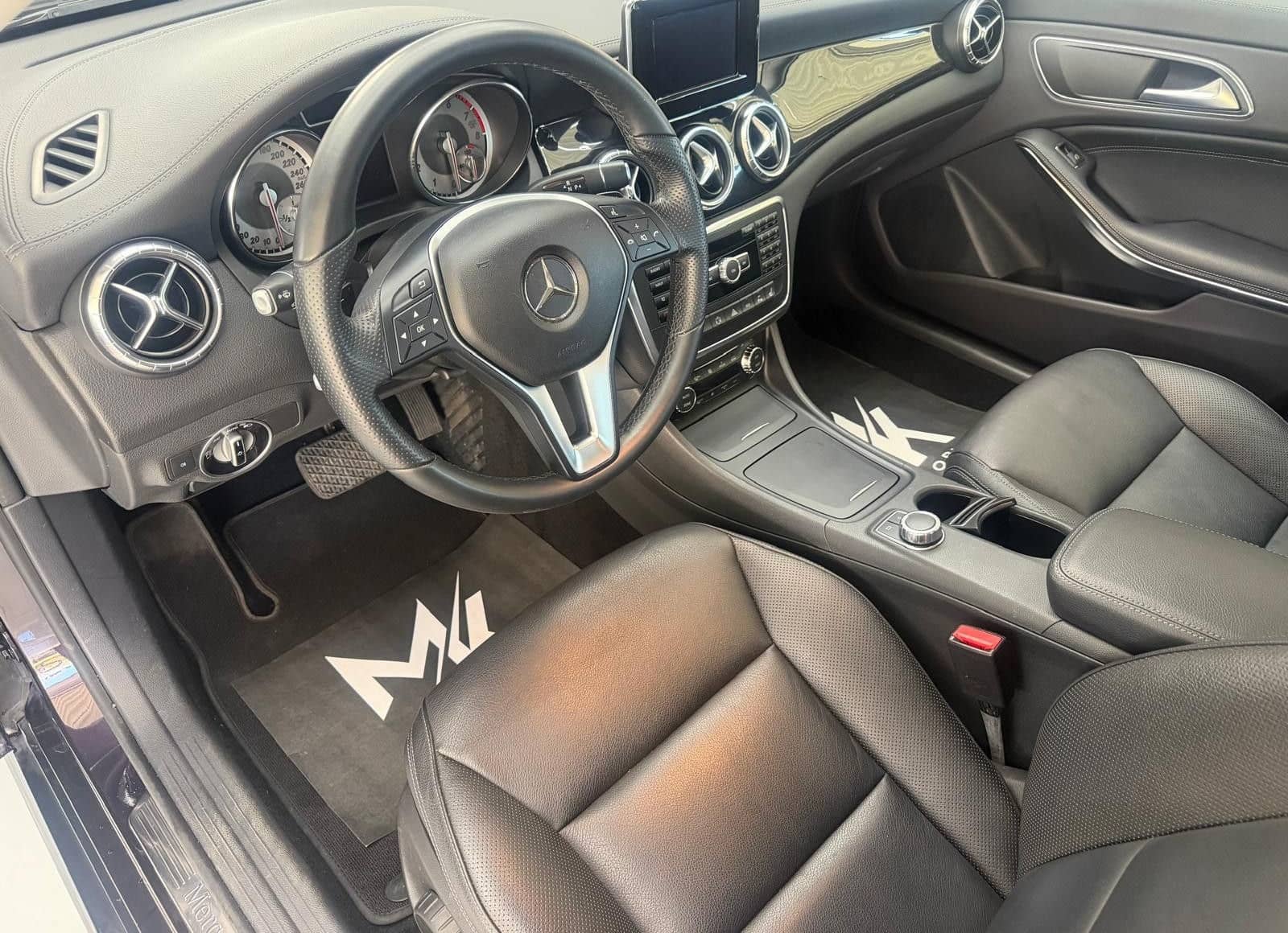 Mercedes-Benz CLA 250*AUT*NAV*PDC*KAM*XEN*SHEFT*TEMP*NUR 43TKM foto 9