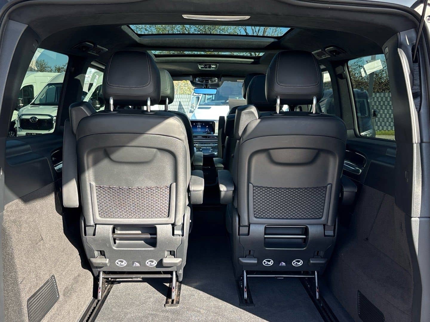 Mercedes-Benz V 300 d Exclusive 4x4 lang AIRMATIC Pano 360° 9G foto 17