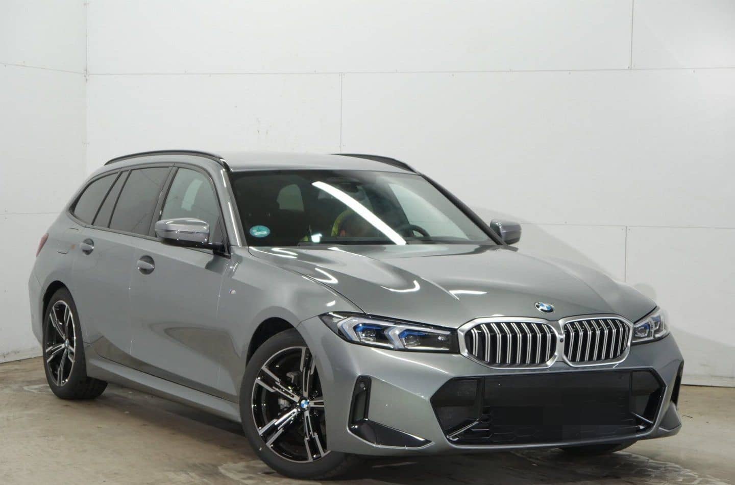 BMW 318 i M Sport Touring 360°NAVI HUD 18" -38% foto 1