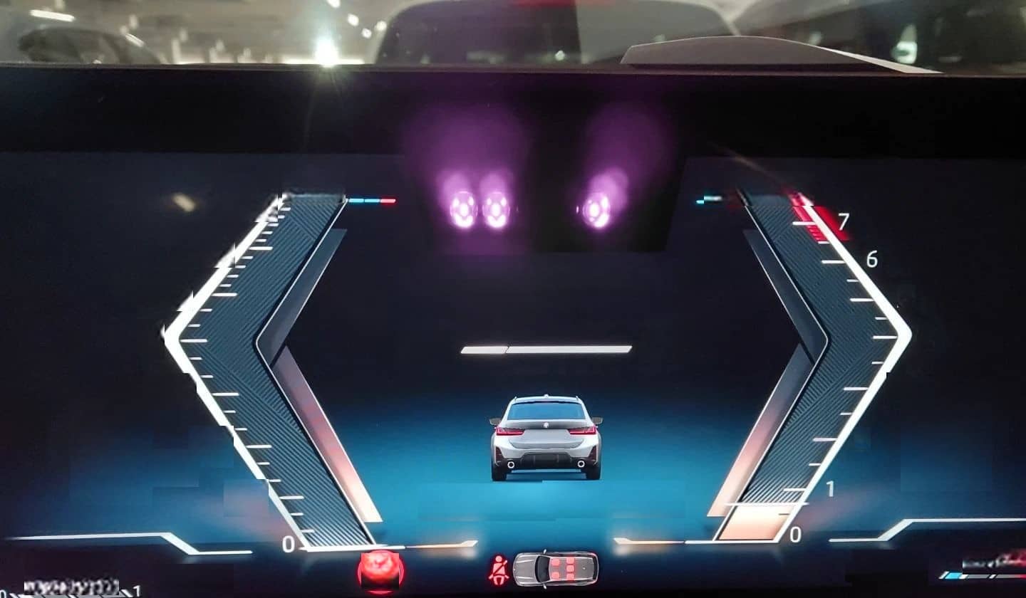 BMW 318 i M Sport Touring 360°NAVI HUD 18" -38% foto 12