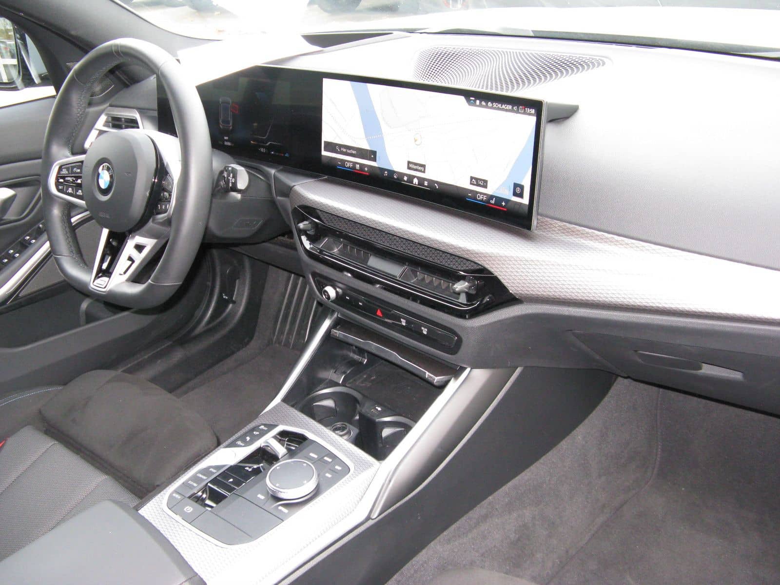 BMW 318 i M Sport Touring 360°NAVI HUD 18" -38% foto 6