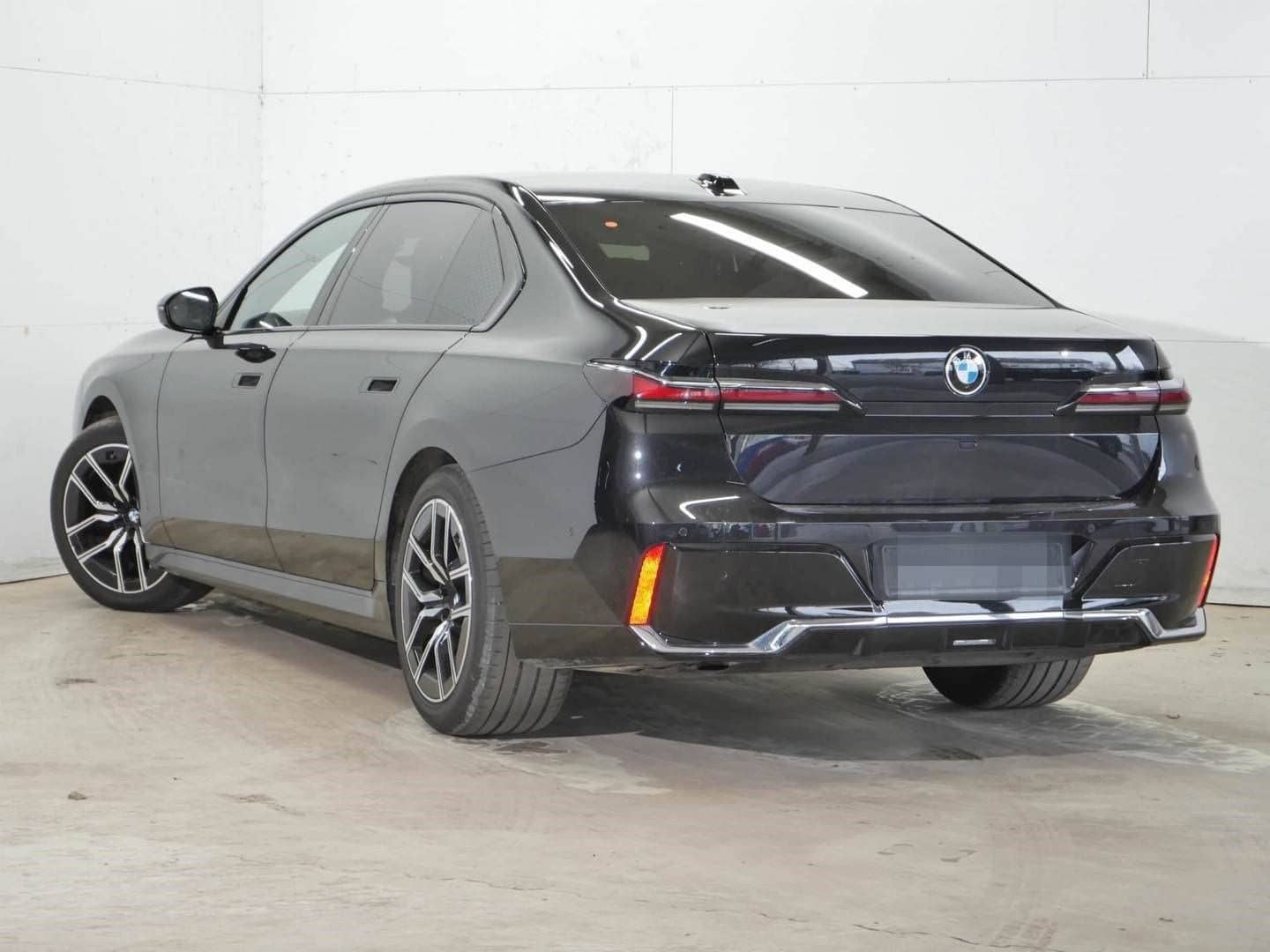 BMW 740d xDrive Limousine foto 3