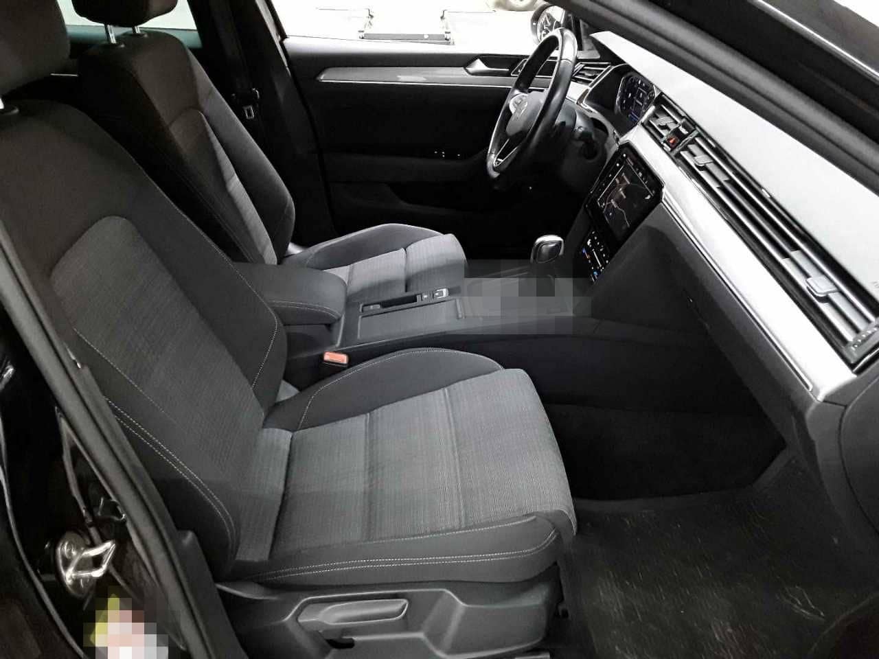 Volkswagen Passat Variant 2.0 TDI PANO AID AHK NAV foto 11