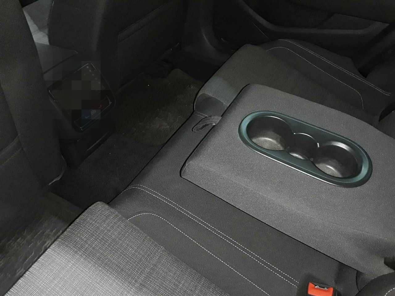 Volkswagen Passat Variant 2.0 TDI PANO AID AHK NAV foto 8