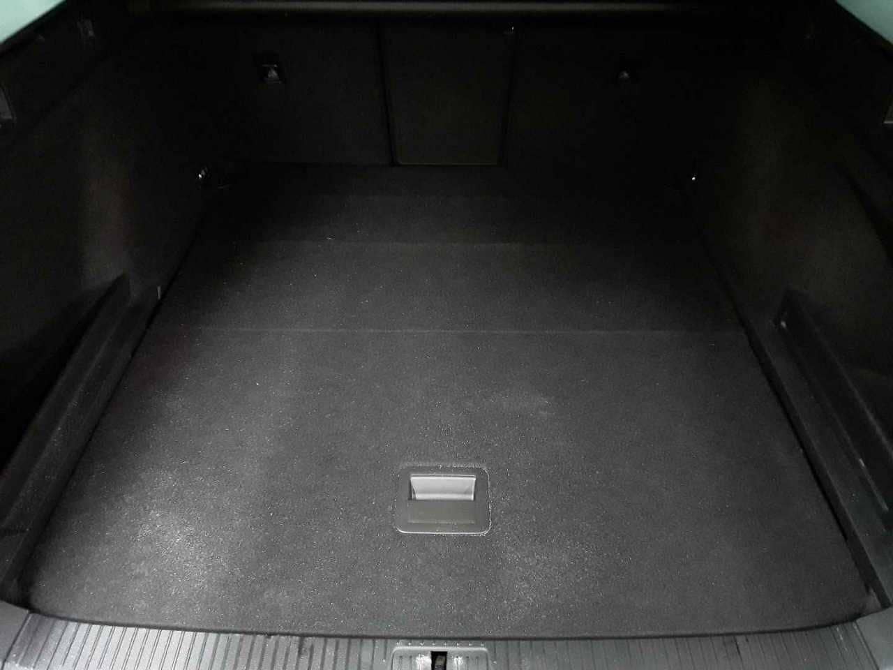 Volkswagen Passat Variant 2.0 TDI PANO AID AHK NAV foto 10