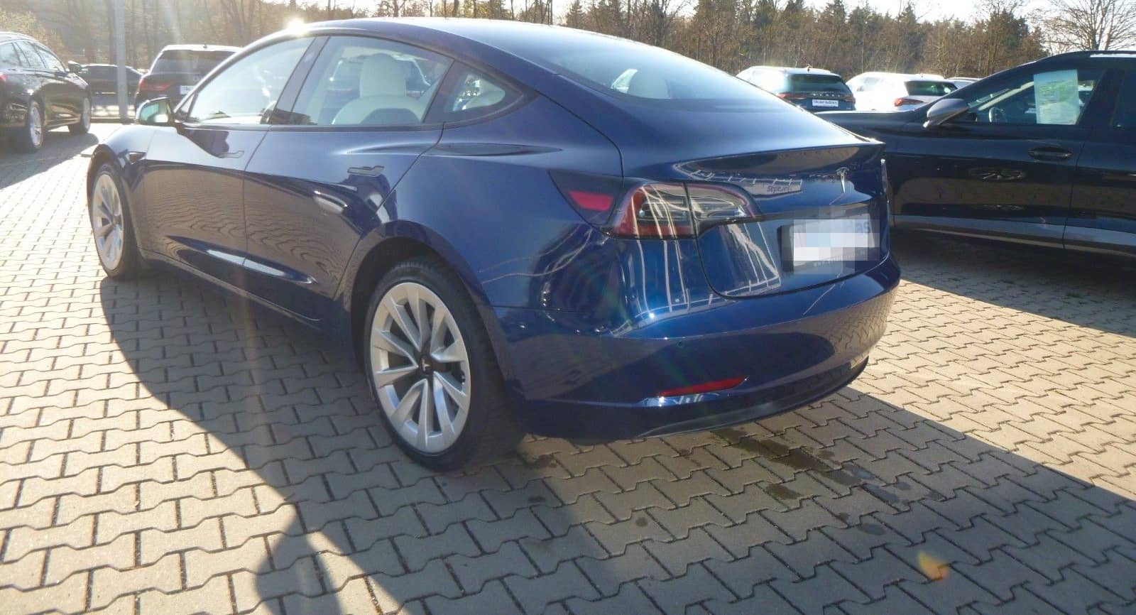 Tesla Model 3 Standard RWD >Wärmep/Autopilot/Glasdach< foto 8