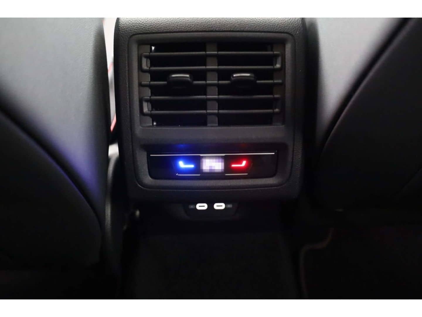 Volkswagen Golf GTI 2.0 TSI Clubsport DSG LED/RFK/SH/DAB+ foto 24