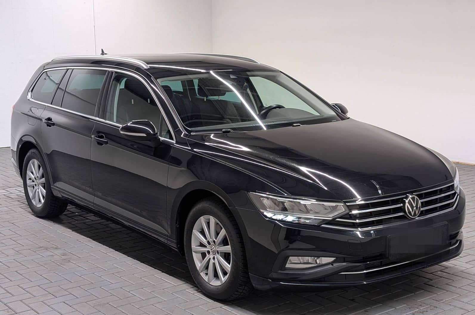 Volkswagen Passat Variant LED/Navi/Massage/AHK/SHZ/Kam/ACC foto 6