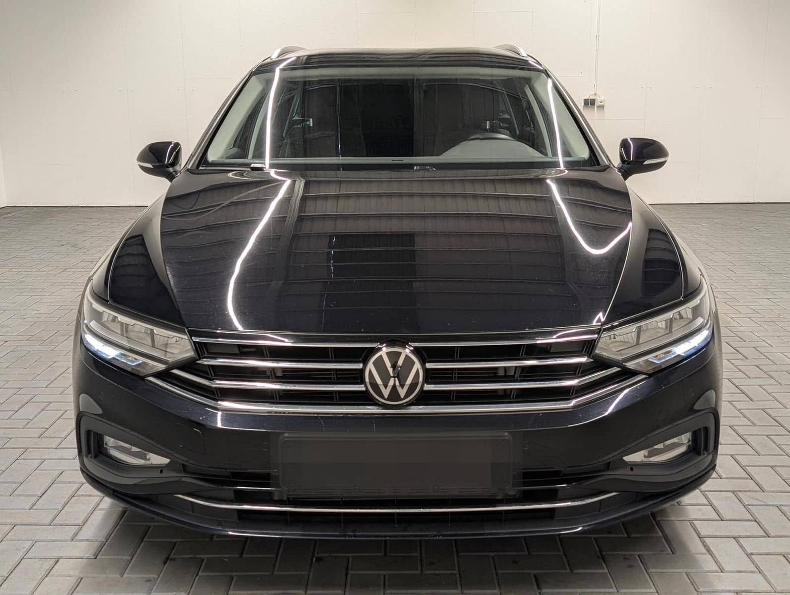 Volkswagen Passat Variant LED/Navi/Massage/AHK/SHZ/Kam/ACC foto 7