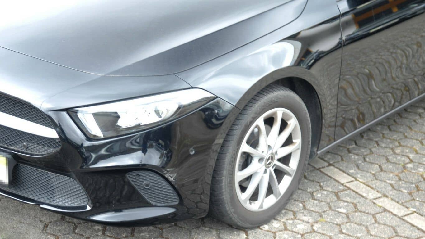 Mercedes-Benz A 180 Automatik DISTRONIC Navi LED Klimaautomati foto 4