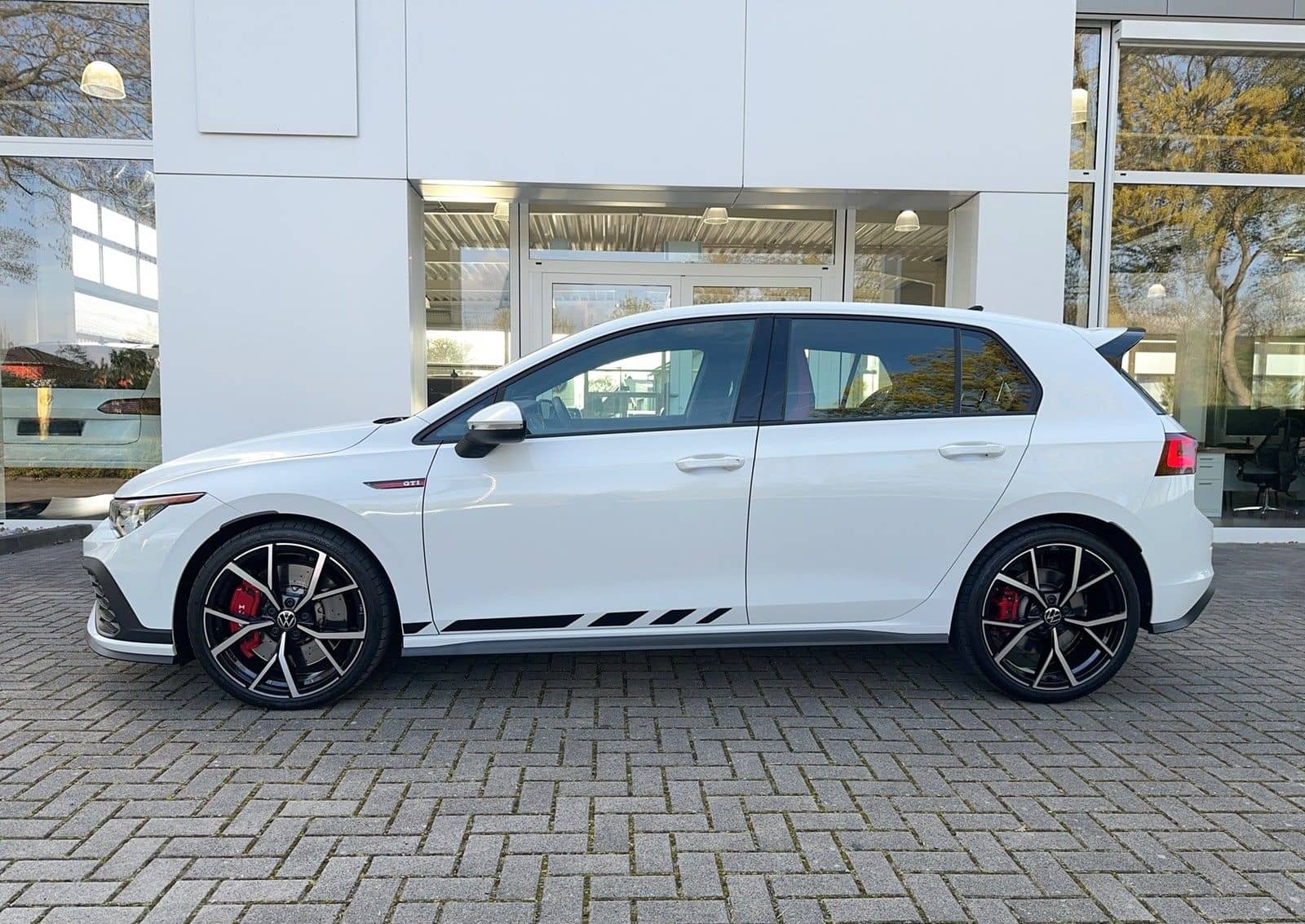 Volkswagen Golf 2.0 GTI Clubsport Matrix Navi H&K Kam LM19 foto 2