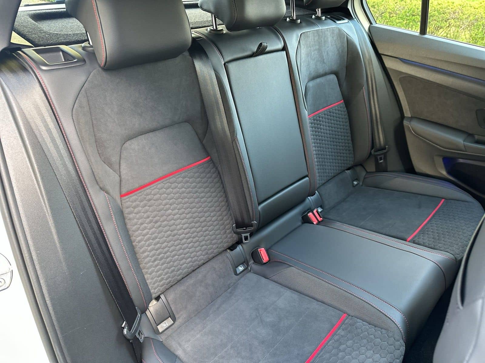 Volkswagen Golf 2.0 GTI Clubsport Matrix Navi H&K Kam LM19 foto 15