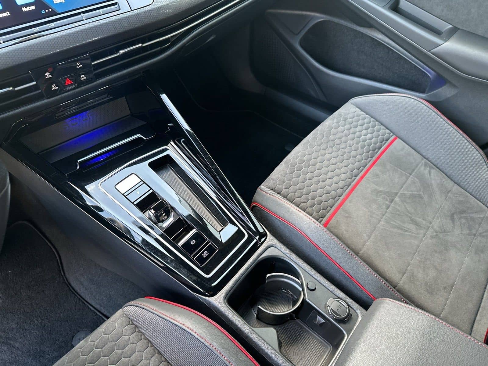 Volkswagen Golf 2.0 GTI Clubsport Matrix Navi H&K Kam LM19 foto 18