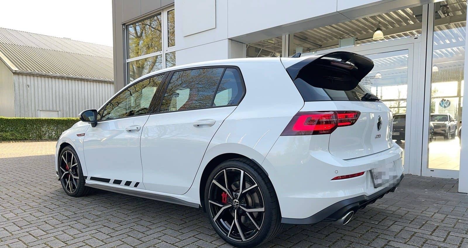Volkswagen Golf 2.0 GTI Clubsport Matrix Navi H&K Kam LM19 foto 3