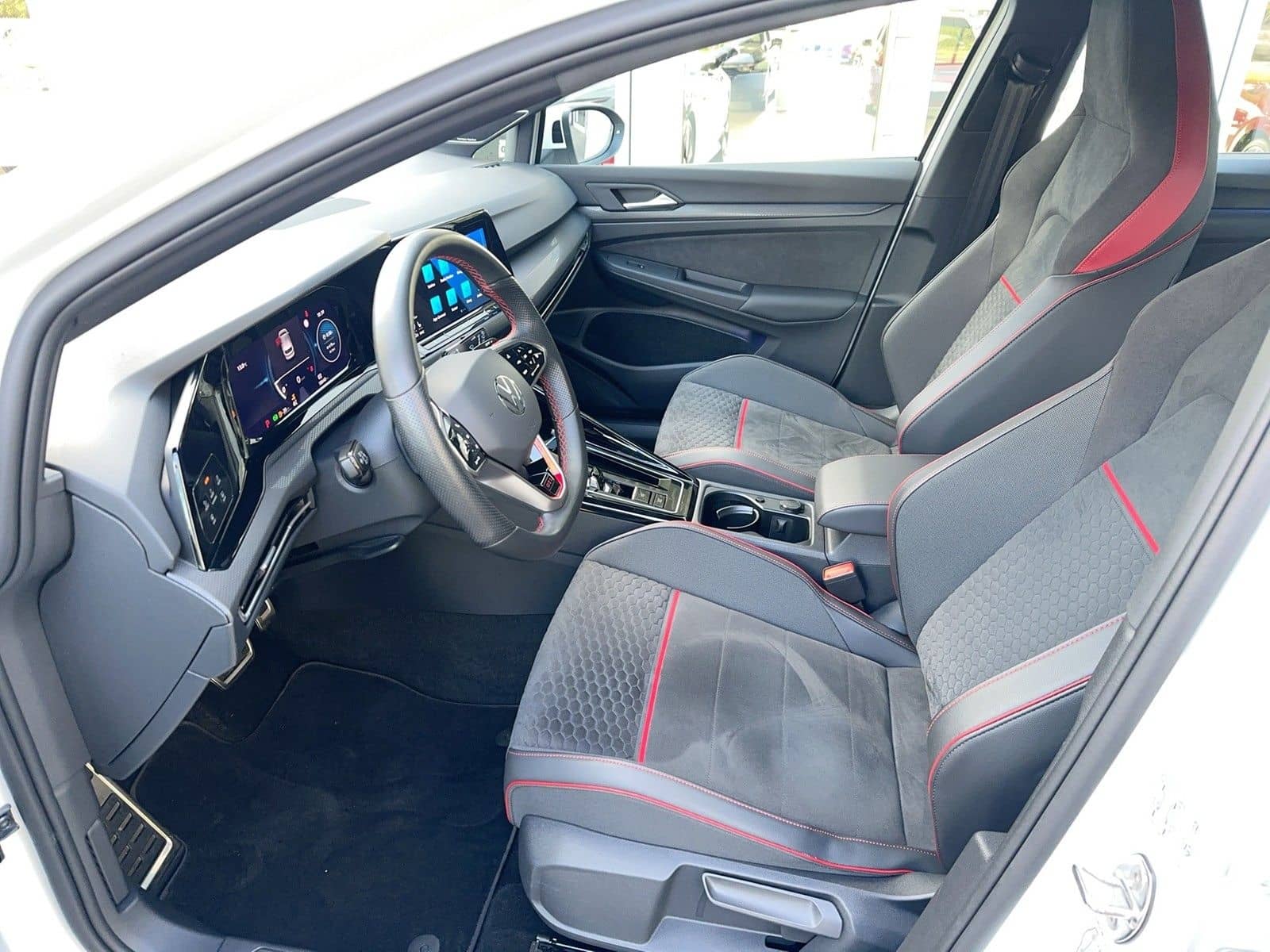 Volkswagen Golf 2.0 GTI Clubsport Matrix Navi H&K Kam LM19 foto 8