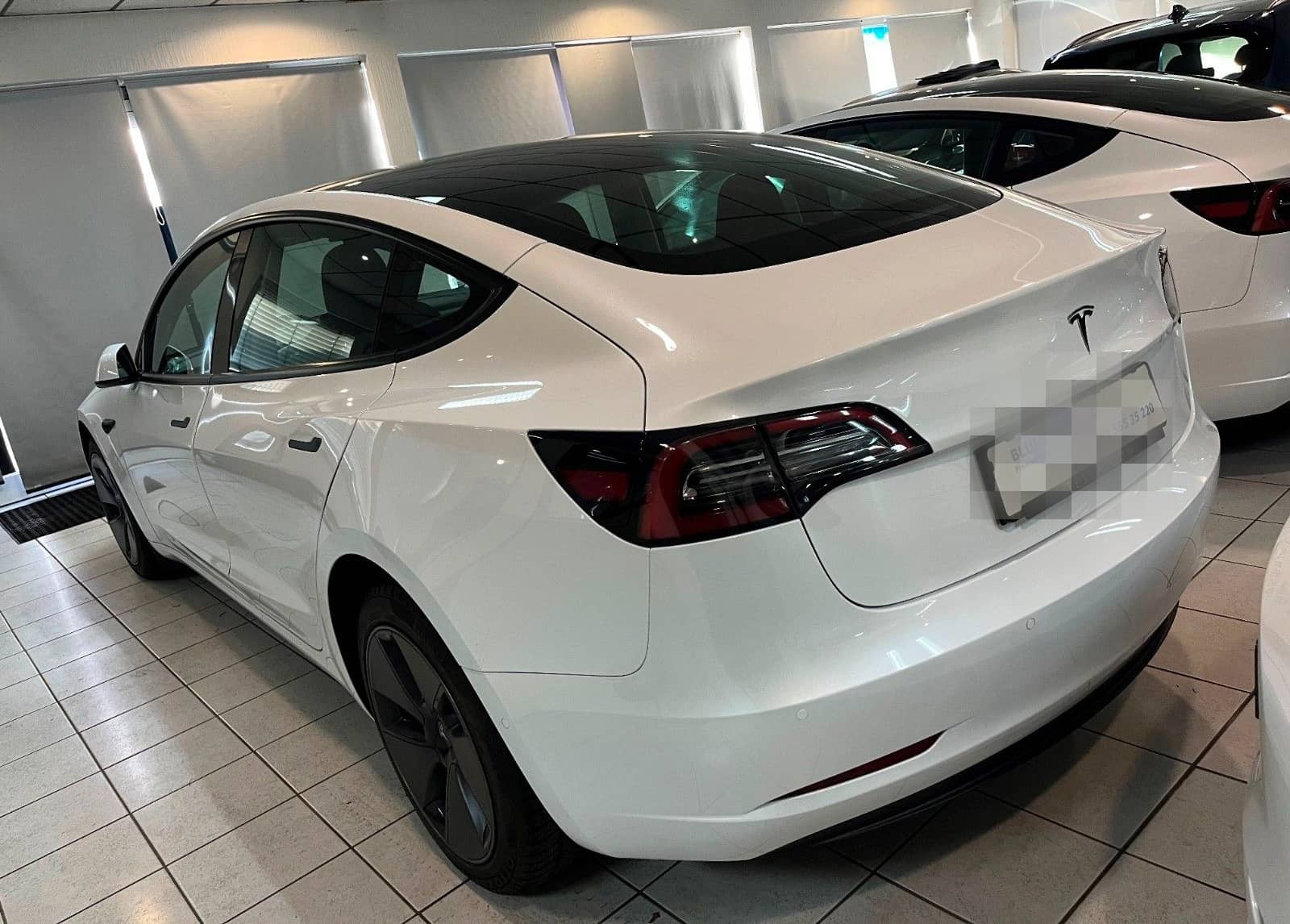 Tesla Model 3+ohne Nachlackierung+ kaufe auch Tesla an foto 11