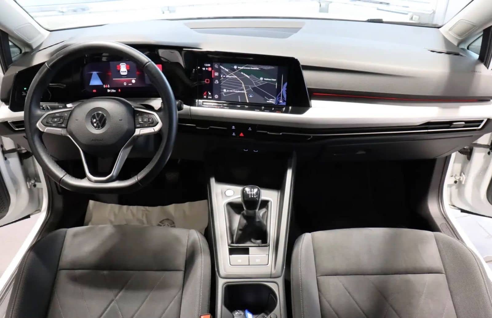 Volkswagen Golf VIII Lim. Life foto 12