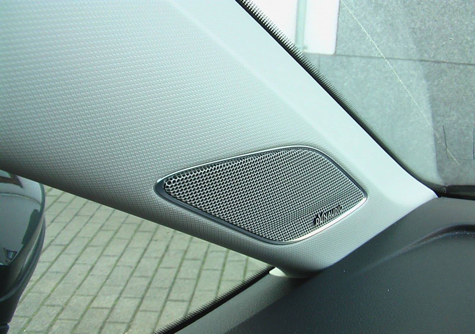 Volkswagen Touran Highline R-Line PANO*AHK*ERGO*FAMILY*7-SI foto 12