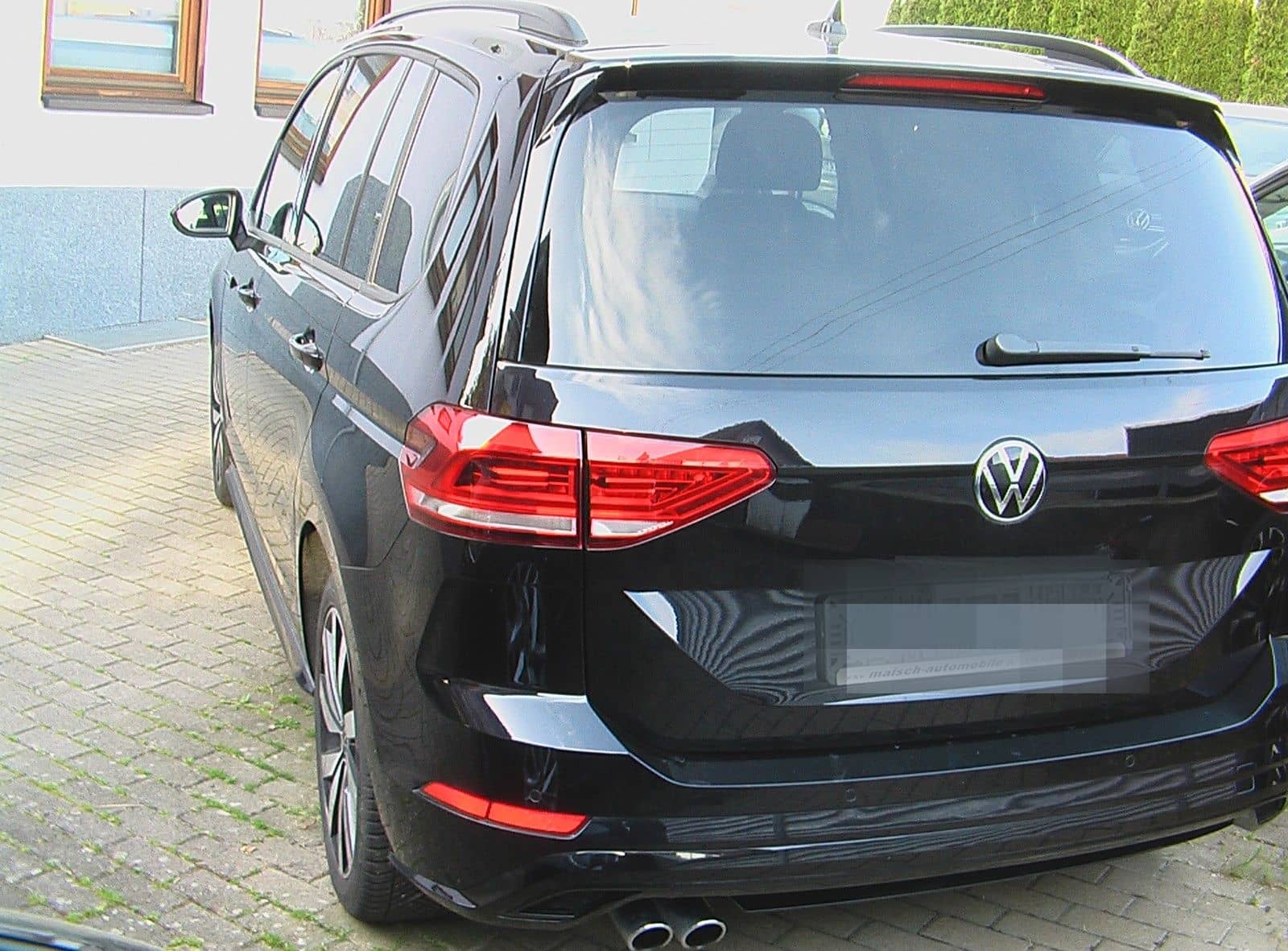 Volkswagen Touran Highline R-Line PANO*AHK*ERGO*FAMILY*7-SI foto 4