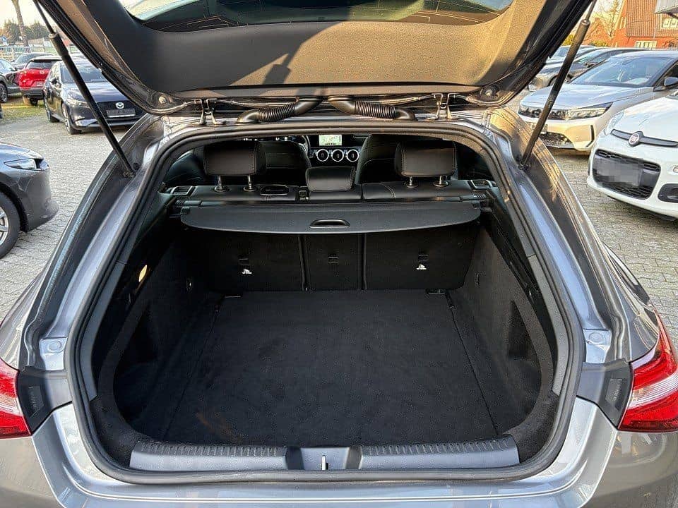 Mercedes-Benz CLA 180d Shooting Brake, Progressive , LEDER, NA foto 8